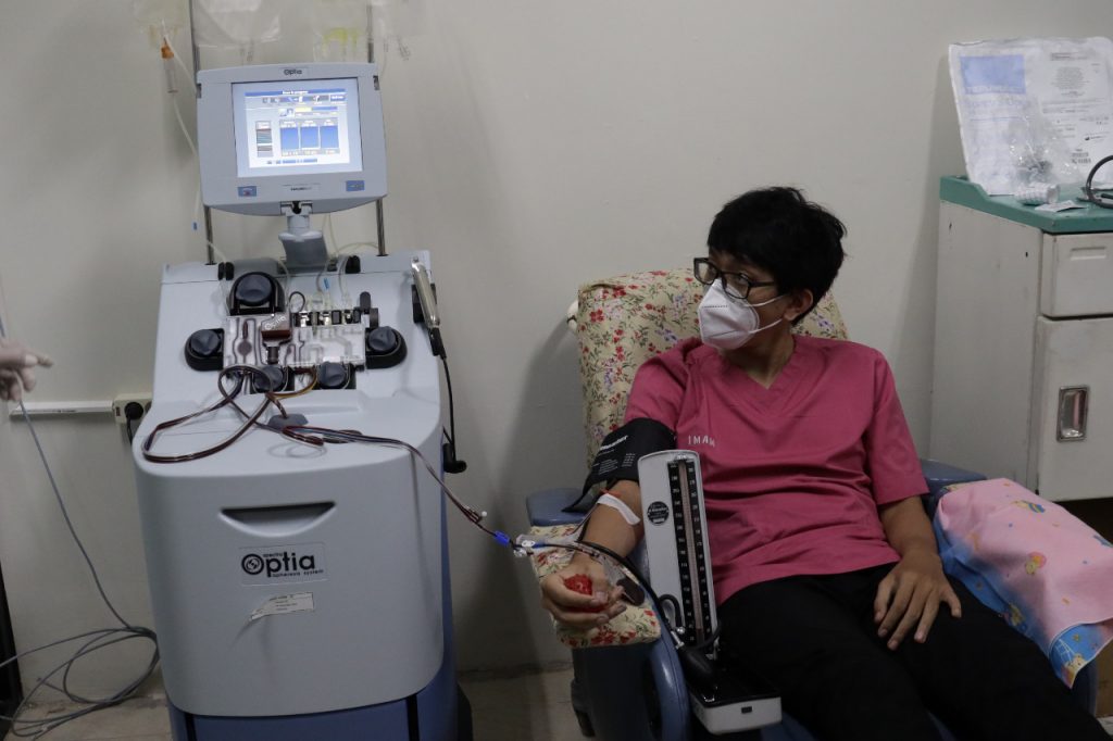 RSUD Dr. Moewardi Melakukan Transfusi Donor Plasma Konvalesen Yang Pertama Kali