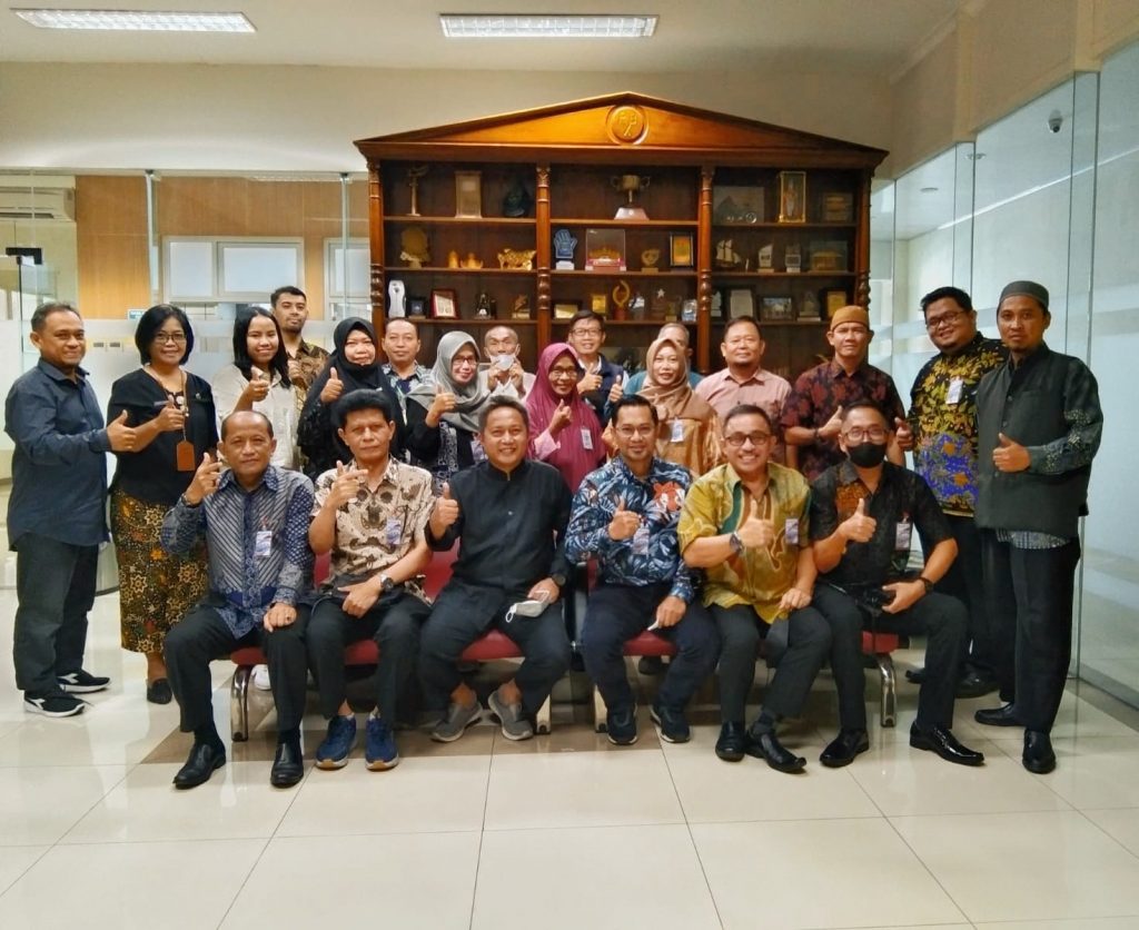 Kunjungan Studi Banding RSUD dr. Abdul Rivai Kab. Berau – Kalimantan Timur di RSUD Dr. Moewardi
