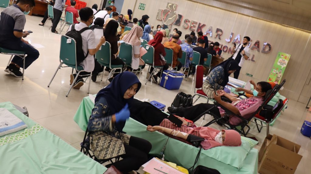 “Donor Darah Rutin” RSUD Dr. Moewardi Berhasil Kumpulkan 196 Kantong Darah