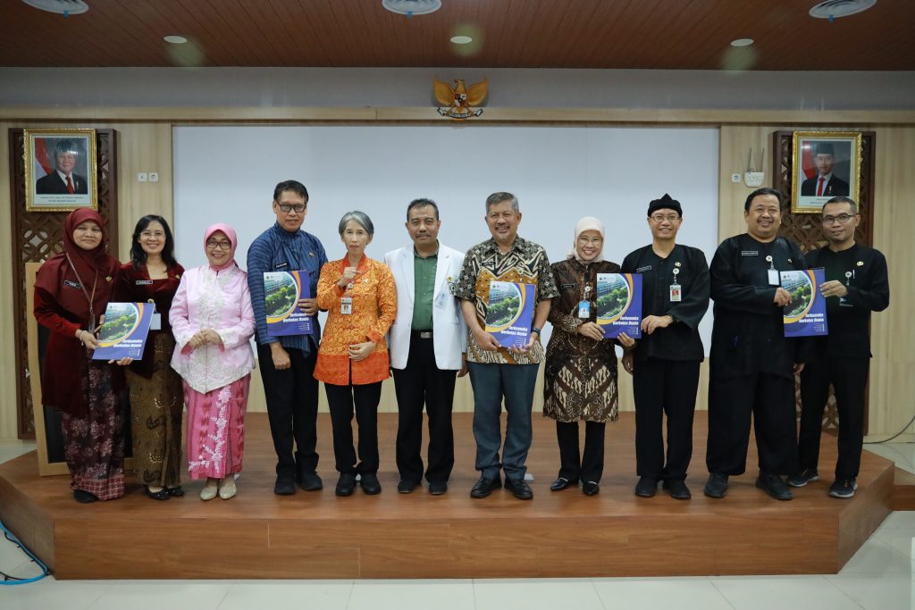 Penandatanganan Berita Acara Serah Terima Jabatan Pejabat Eselon II RSUD Dr. Moewardi