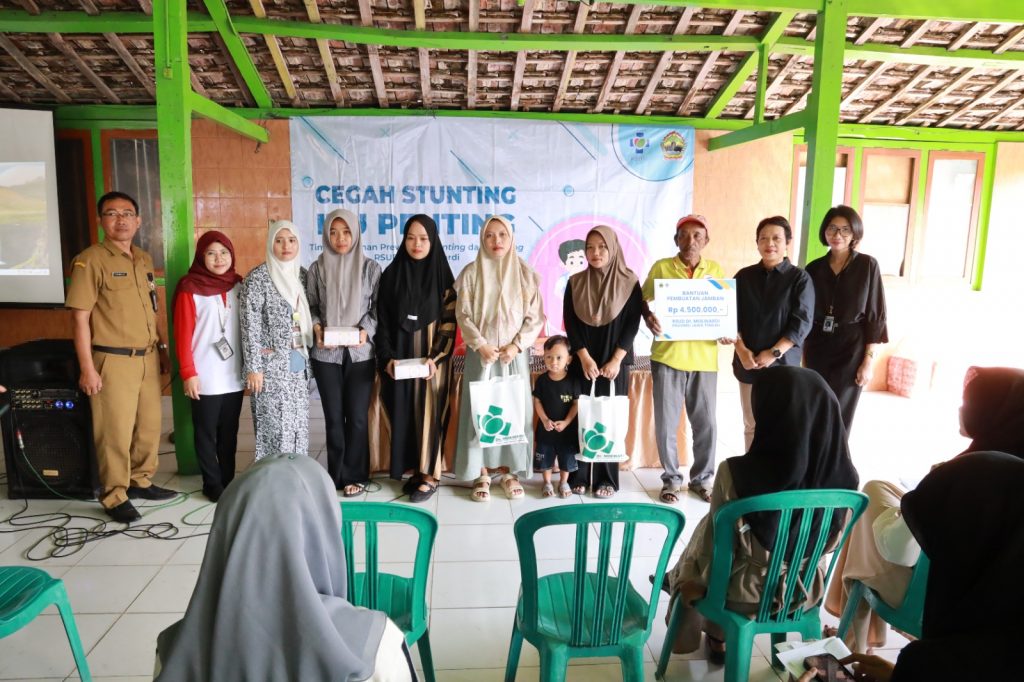 Bakti Sosial di Desa Dampingan Pemeriksaan Gratis, Penurunan Prevalensi Stunting & Wasting, serta Penyerahan Bantuan Jambanisasi