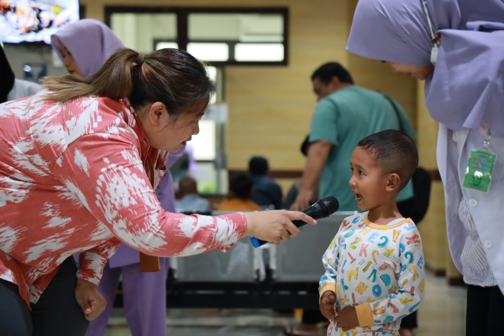 Keseruan Hari Anak Nasional di RSUD Dr. Moewardi