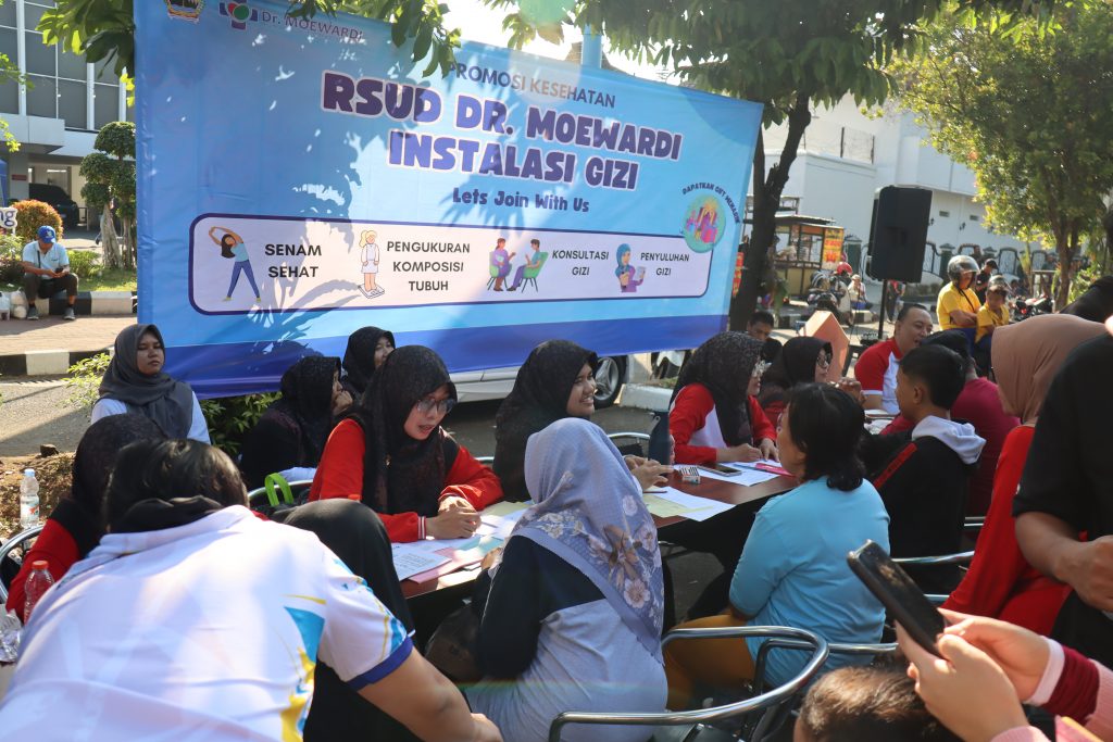 RSUD Dr. Moewardi Goes to Car Free Day