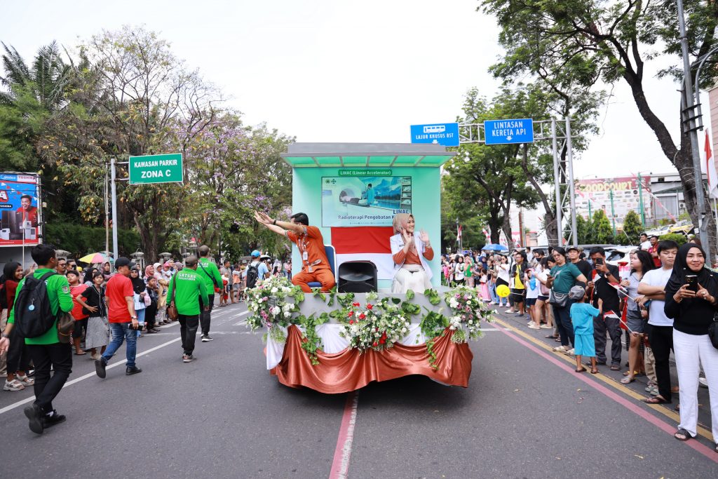 RSUD Dr. Moewardi Berpartisipasi dalam Pawai Pembangunan “Medical Tourism”