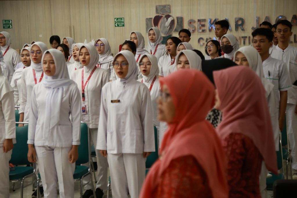 Pradik Mahasiswa Keperawatan, Pembekalan Bagi 100 Mahasiswa Prodi Profesi Ners & D-III Keperawatan