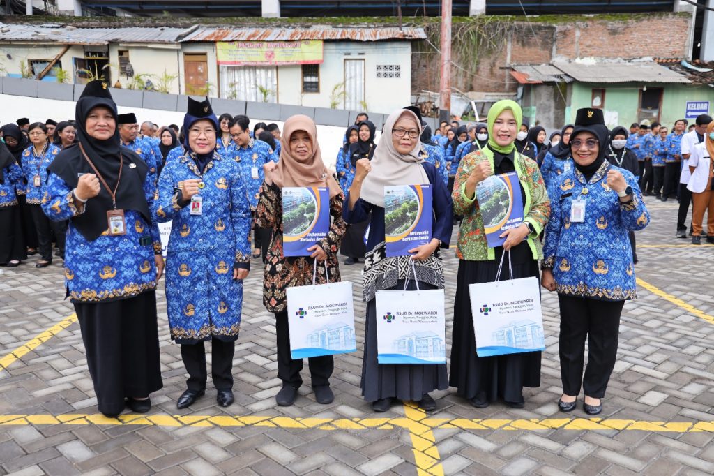 Pelepasan PNS Purna Tugas Periode 1 Oktober s.d 1 Desember 2025 RSUD Dr. Moewardi