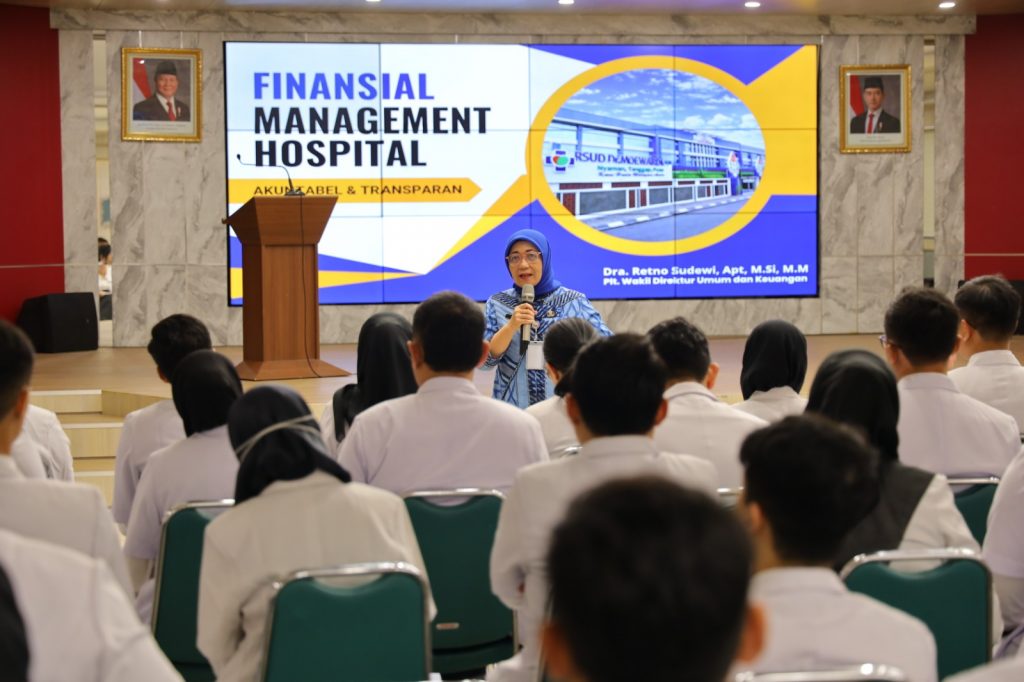 Prapendidikan Pendidikan Dokter Spesialis Pendidikan Sub Spesialis Penyakit Dalam RSUD Dr. Moewardi