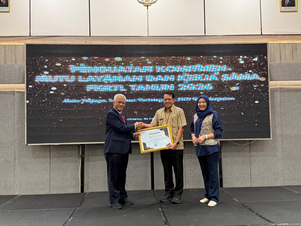 RSUD Dr. Moewardi Raih 2 Penghargaan dari BPJS Ketenagakerjaan