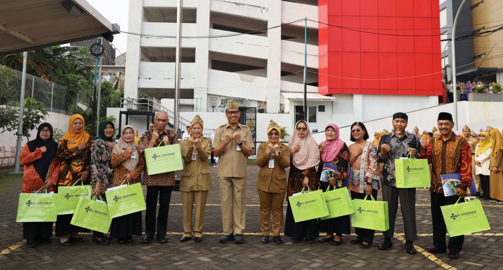 Pelepasan 12 Pegawai Purna Tugas di RSUD Dr. Moewardi