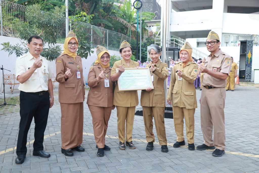 RSUD Dr. Moewardi Raih Penghargaan Peringkat 1 Tingkat Kepatuhan Pengguna Layanan Pengujian & Kalibrasi Alat Kesehatan